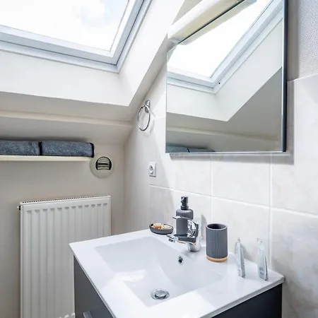 Lejlighed Heaven - Golden Tree - Wifi - 20 Min St-croix & Center Parcs *